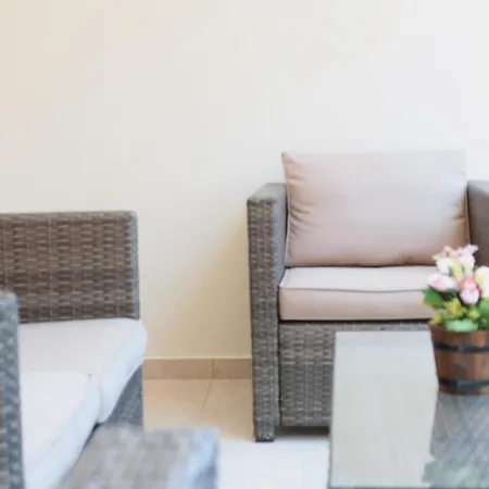 S & E Apartment